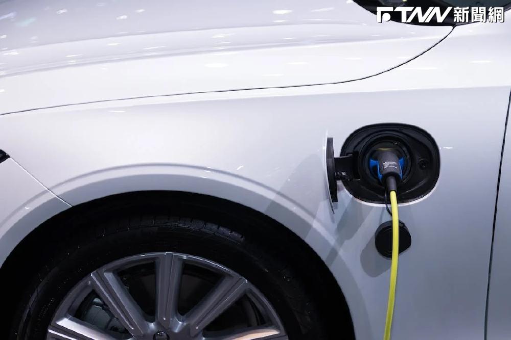 電動車需求大增　集邦：估全球今年鋰產量年增4成
