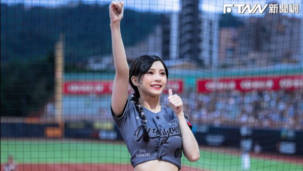 大尺度床照「拍攝時間」有疑點？霖霖全說了　林庭謙女友酸溜溜發聲