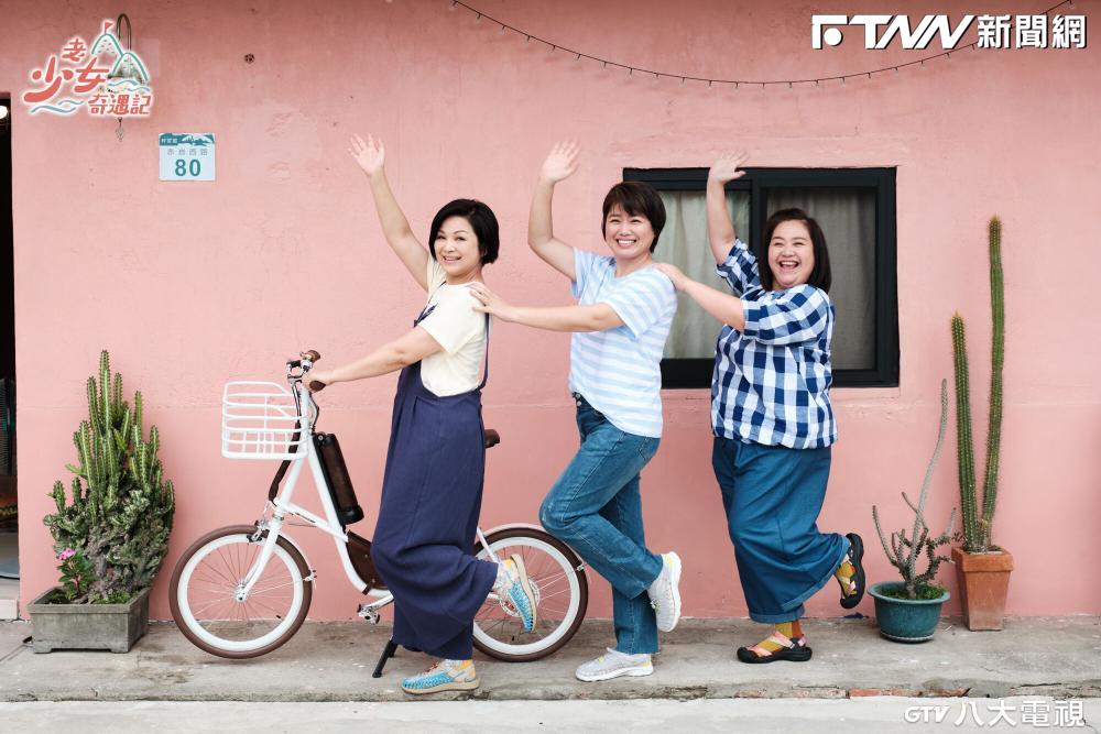 鍾欣凌《老少女》雙料入圍 對尬《玩很大》搶金鐘主持人