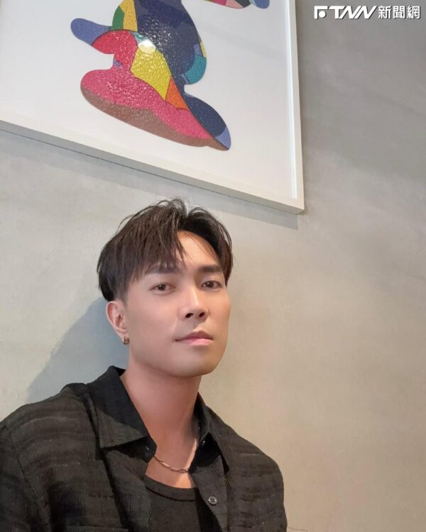 許仁杰離婚2年!「正式切割謝京穎」 咖啡廳把妹狂聊停不下來