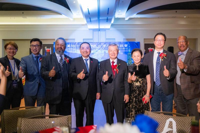 侯友宜出席全美同鄉會晚宴　超過500名僑胞支持「李昌鈺也來了」