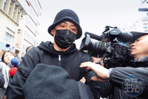 閃兵抓出一票男星 陳沂籲警方:應該頒匾額給王大陸